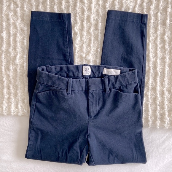 GAP Signature Skinny Ankle Khaki Pants - Picture 6 of 9
